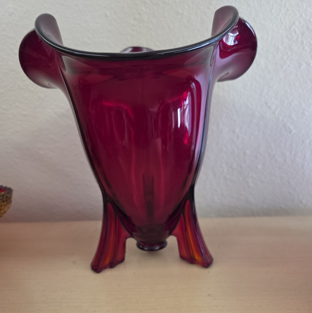 New Martinsville Red Glass Rocket Vase
